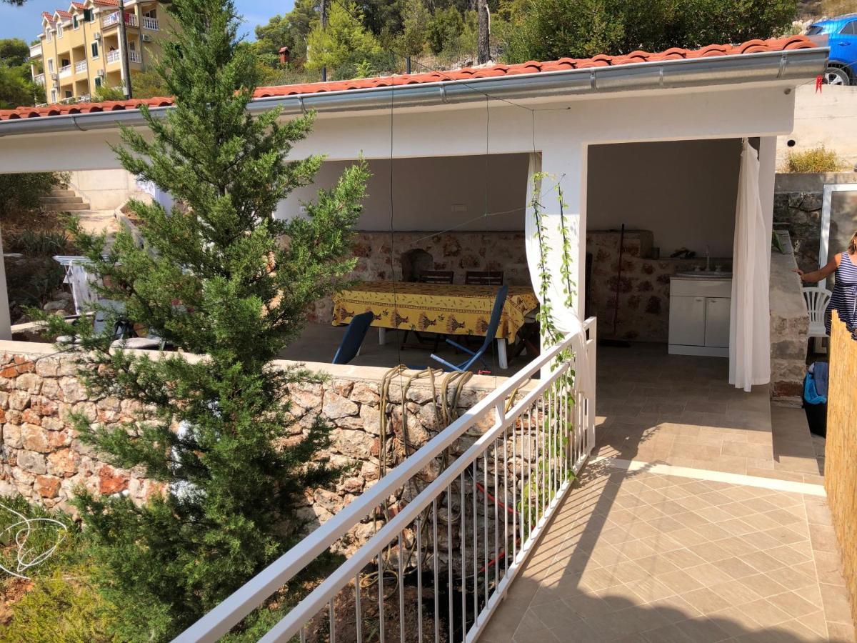 Bellavista Jelsa 2+2 *