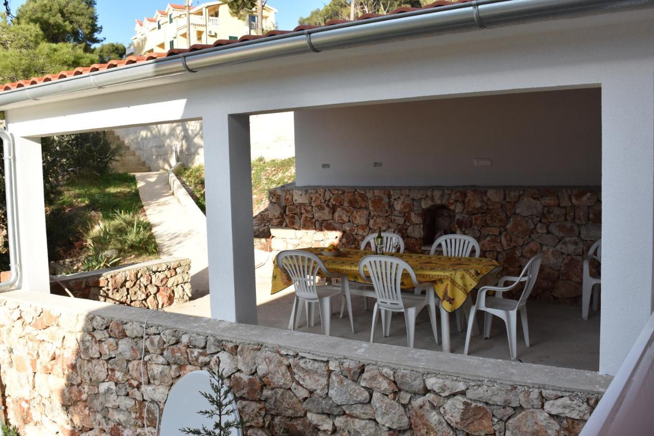 Bellavista Jelsa 2+2 Apartment *