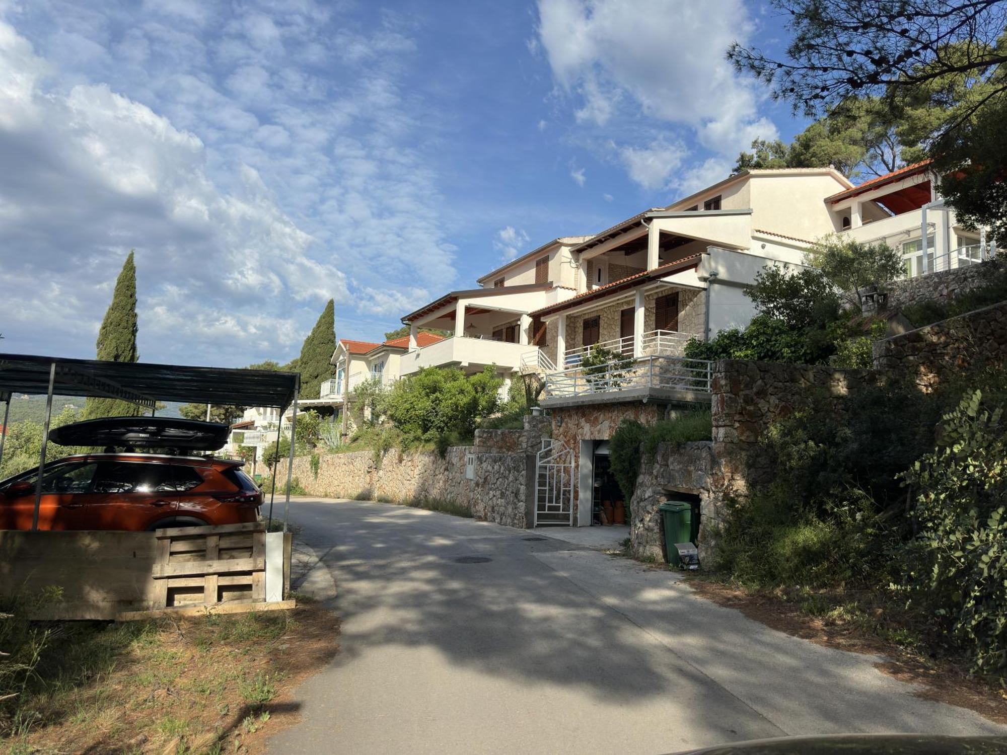 Bellavista Jelsa 2+2 *